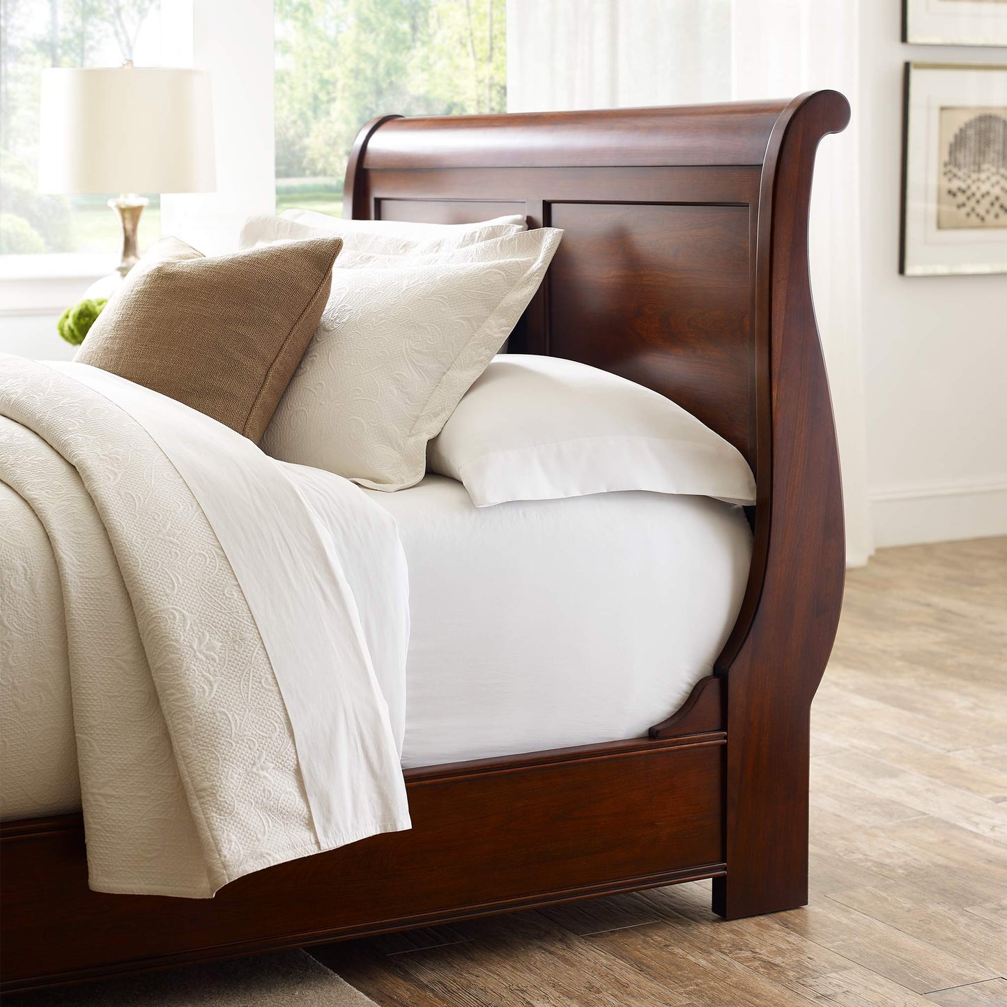 Marseilles Sleigh Bed